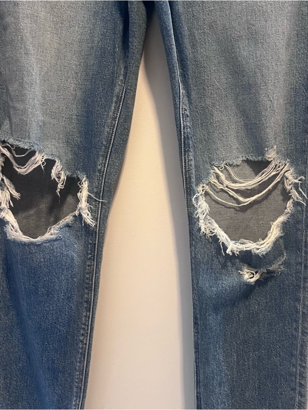 American Eagle Strigid Mom Jeans High Rise Distressed Ripped Vintage Y2K Denim - Picture 5 of 14